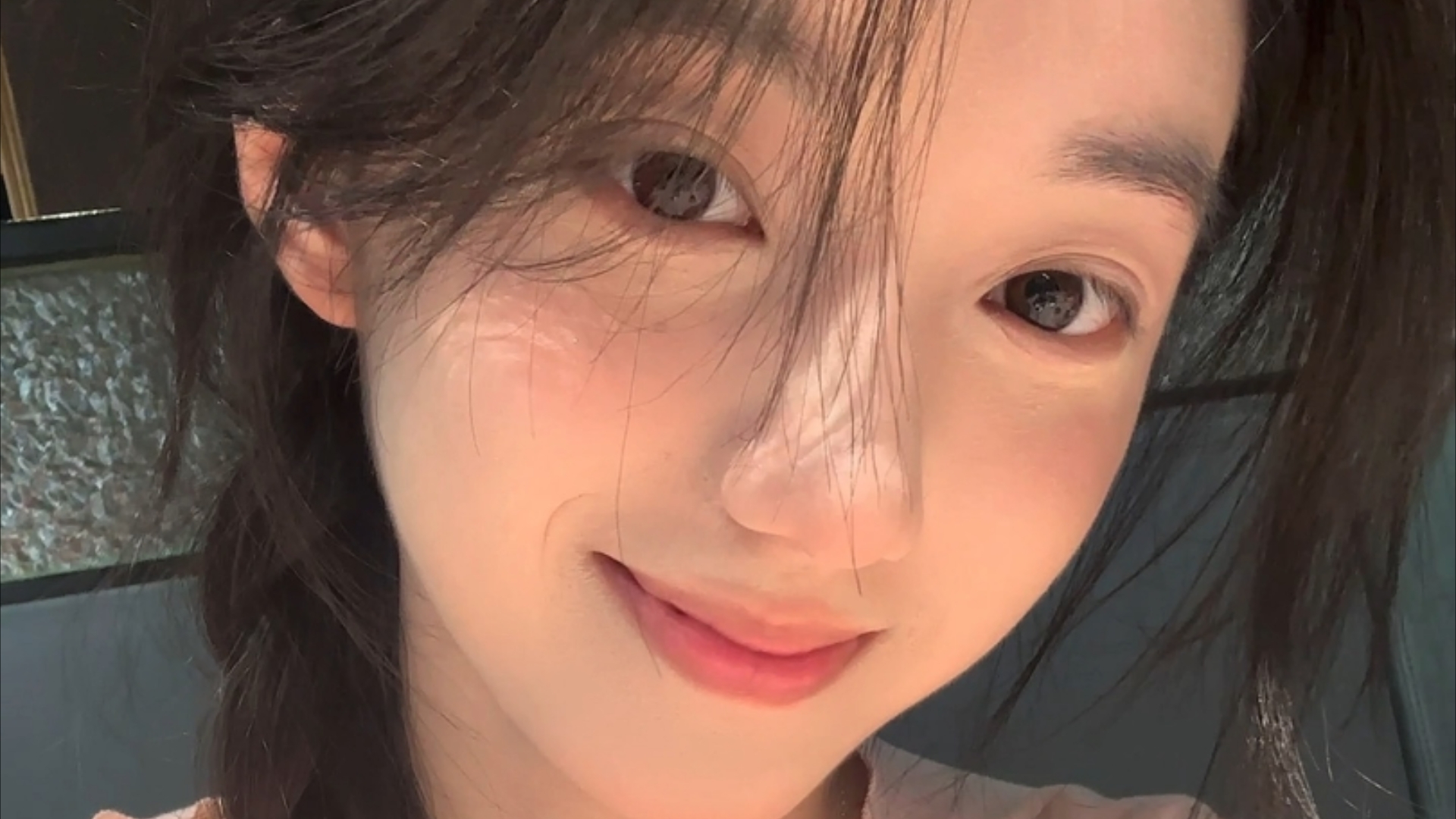 以色列空袭黎巴嫩东部致12死 真主党称其为“重大升级”